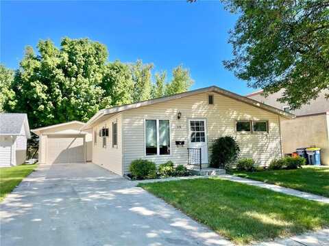 528 W Lincoln Street, Springfield, MN 56087