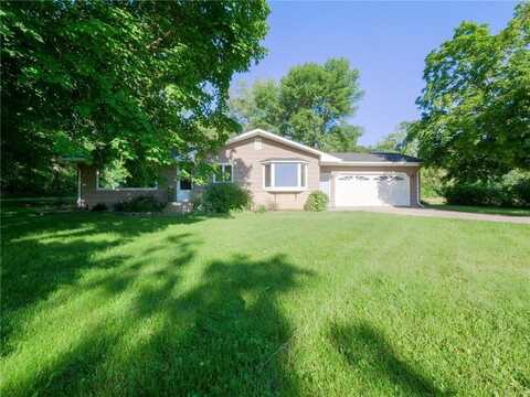 1712 Liberty Road NE, Alexandria, MN 56308