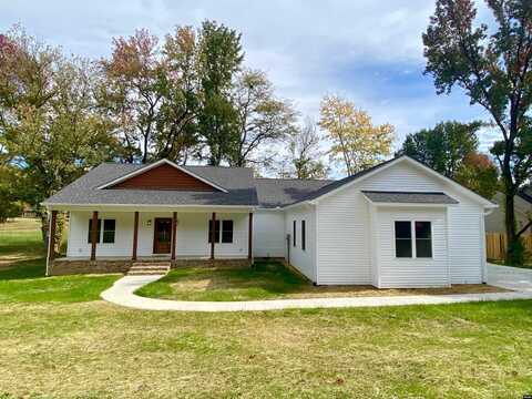 219 Jenny, Martin, TN 38237