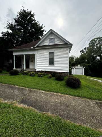 714 N Poplar, Paris, TN 38242