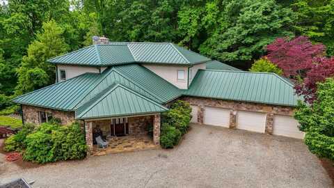 8230 Winterwood TRL, Roanoke, VA 24018