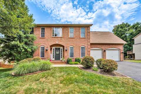 6067 Cezanne CT, Roanoke, VA 24018