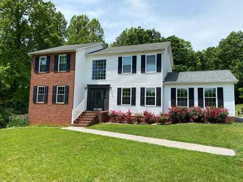 1106 Dodson DR, Rustburg, VA 24588