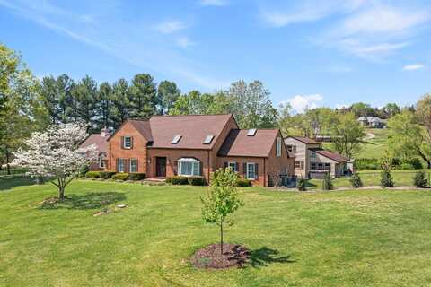 2902 Brughs Mill RD, Fincastle, VA 24090