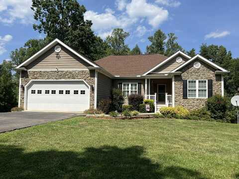 225 Woods Edge DR, Rocky Mount, VA 24151