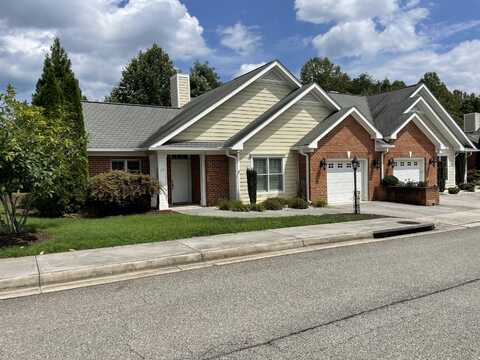 29 Carefree CT, Hardy, VA 24101