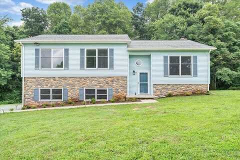 60 Eastover RD, Rocky Mount, VA 24151