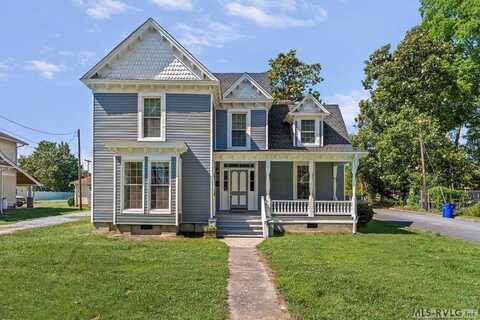 325 Clay, Franklin, VA 23841