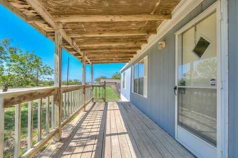 504 N 5th Ave, Mertzon, TX 76941