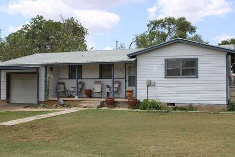 402 Lynn St., Wingate, TX 79566