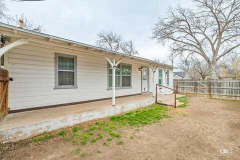 213 N Van Buren St, San Angelo, TX 76901