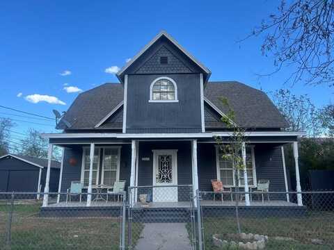 110 N Pope St, San Angelo, TX 76903