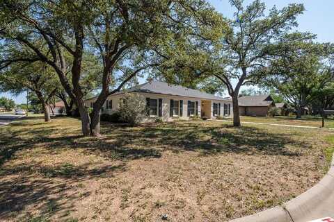 3026 Alta Vista Lane, San Angelo, TX 76904