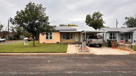 301 St Johns St, San Angelo, TX 76905