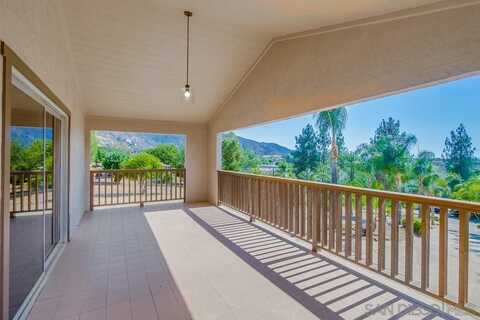 9929 Bon Vue Dr, El Cajon, CA 92021