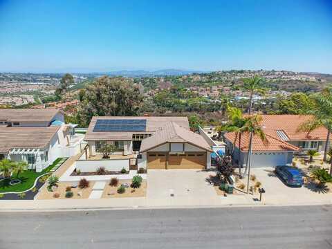 2758 Olympia, Carlsbad, CA 92010