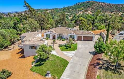 3358-60 Gigi Ct, Fallbrook, CA 92028