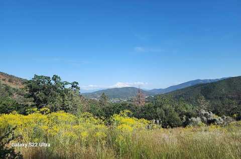 000 Shasta View Heights, Yreka, CA 96097