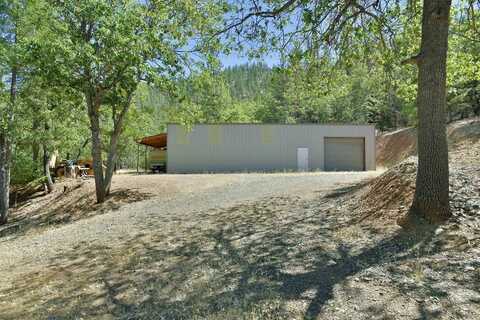 1704 Serpentine Lane, Fort Jones, CA 96032