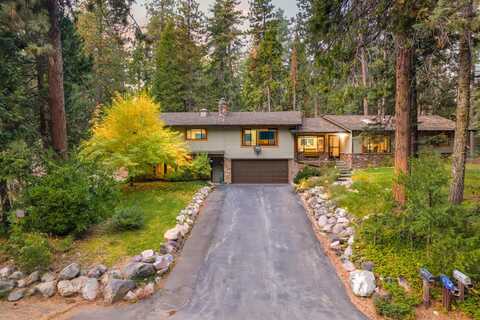 1137 Schilling Way, Mount Shasta, CA 96067