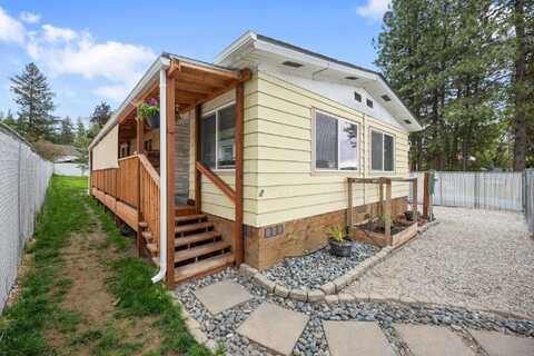 612 N 2nd St, Springdale, WA 99173