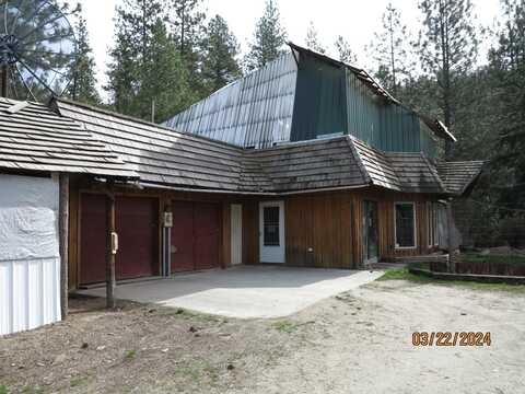 5375 W Scotts Valley Rd, Deer Park, WA 99006