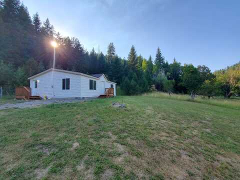 221 N 9th Ave, Ione, WA 99139