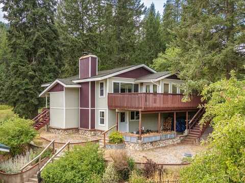 2221 Cedonia Addy Rd, Addy, WA 99101