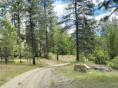 4610 B Hidden Rd, Springdale, WA 99173