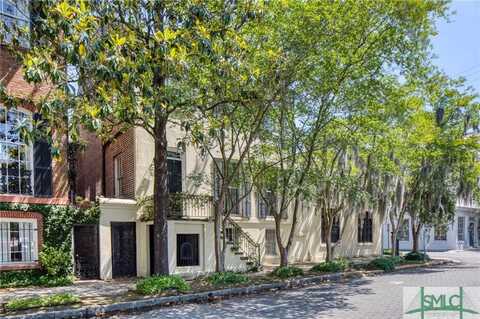 106 W Harris Street, Savannah, GA 31401