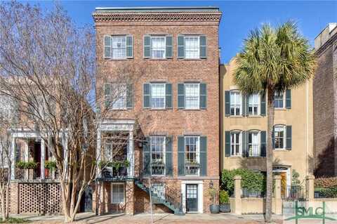 20 W Taylor Street, Savannah, GA 31401