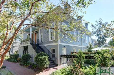 209 E Park Avenue, Savannah, GA 31401