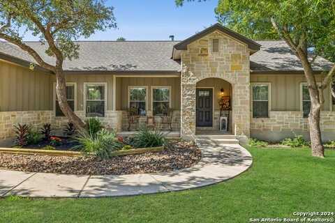 112 GLENN OAKS DR, Boerne, TX 78006