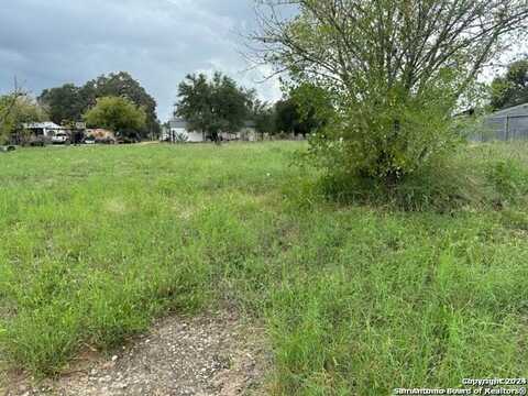 TRADE AVE, Pleasanton, TX 78064