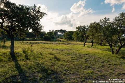 105 LOST VALLEY RD, Boerne, TX 78006