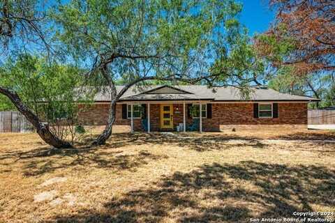 119 CRESTLINE DR, Pleasanton, TX 78064