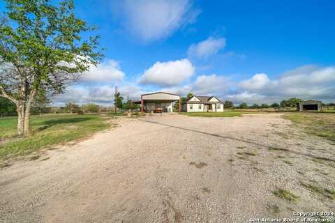 489 BRISCO RD, Marion, TX 78124