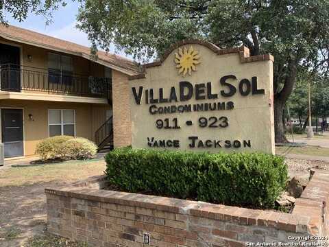 923 VANCE JACKSON RD, San Antonio, TX 78201