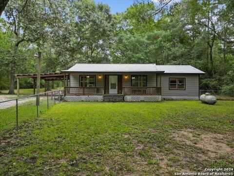 450 DOVE CREEK DR, Coldspring, TX 77331