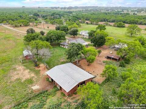 19280 LUCKEY RD, Atascosa, TX 78002