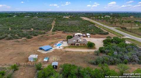 858 S Ranch Road 187, Sabinal, TX 78881