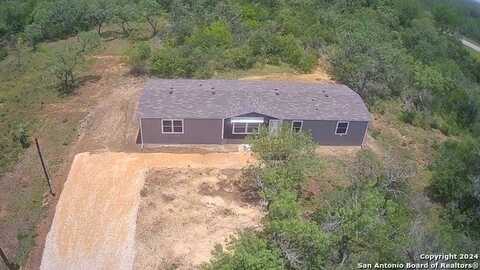 124 Turkey Gulch, Pleasanton, TX 78064