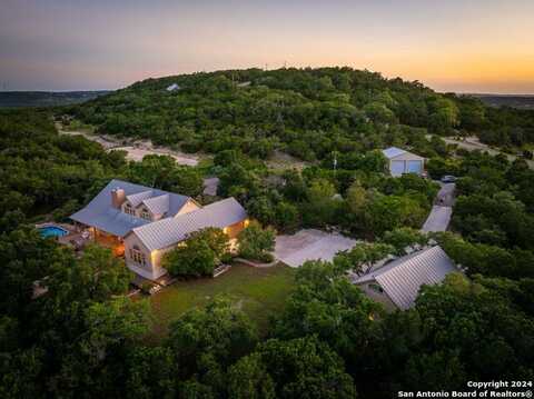 1175 SPRING MOUNTAIN DR, Canyon Lake, TX 78133