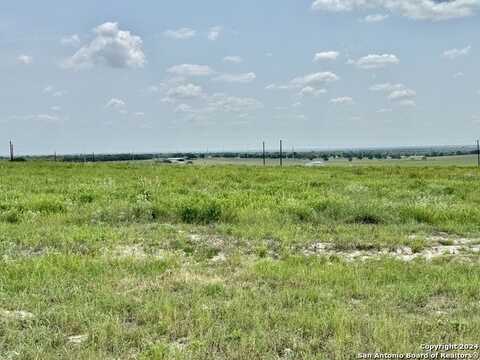 127 Sunset Dr, La Vernia, TX 78121