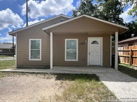 1746 E CHAVANEAUX RD, San Antonio, TX 78214