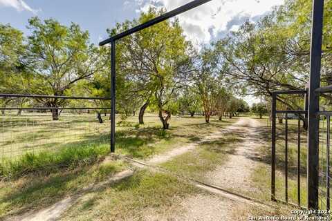 4898 Mount Olive, Adkins, TX 78101