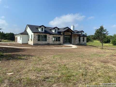 140 Horshoe Falls, Bandera, TX 78003