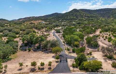 3293 N Little Creek Rd, Vanderpool, TX 78885