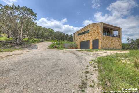 1150 Bear Creek, Kerrville, TX 78028