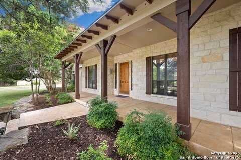 8265 JAMESTOWN SQ, Boerne, TX 78015